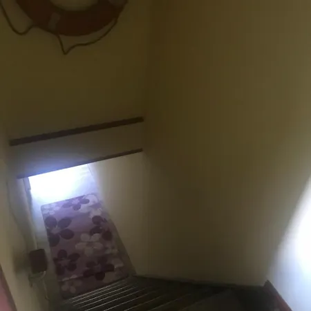 Kalozhajo Úszó hotel